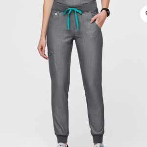 FIGS NWT WOMENS HIGH WAISTED ZAMORA JOGGER PETITE 2.0 SCRUB PANTS GRAPHITE XS